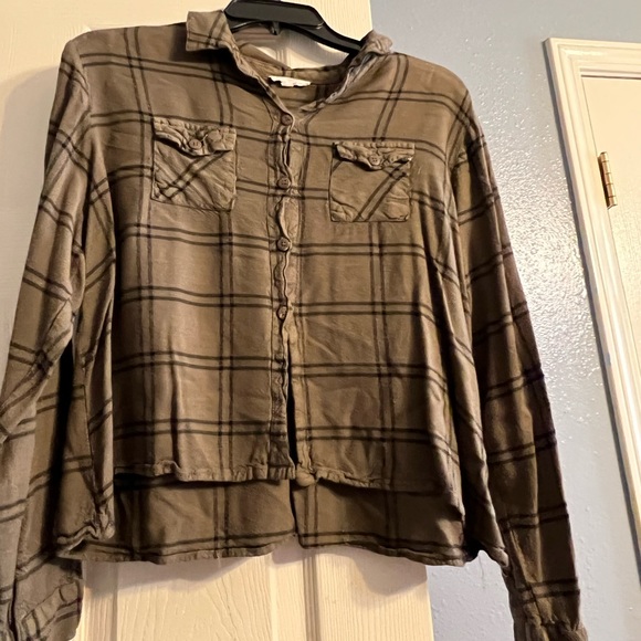 Button-up Shirt - Picture 1 of 3